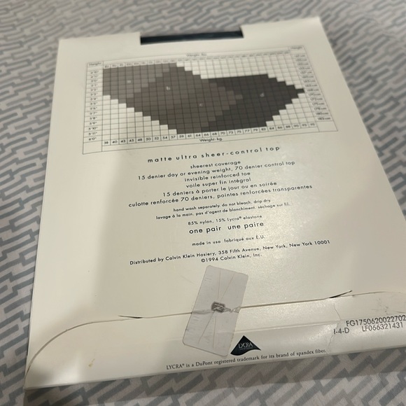 Calvin Klein matte ultra sheer control top pantyhose sz: b almost black - Picture 3 of 4